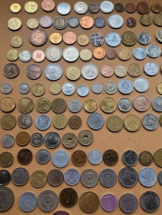 165 Monete Mondiali Diverse + altre monete omaggio