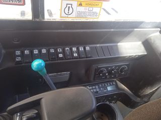 Miniexcavadora Takeuchi TB290