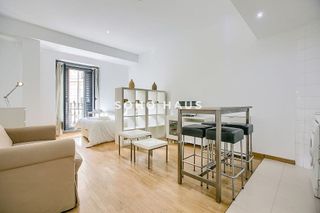 Estudio en alquiler en Sol en Madrid