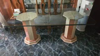 Mesa de cristal y mármol