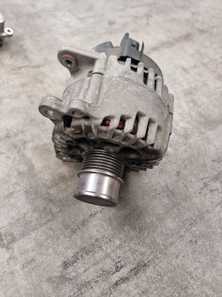 Alternador VW Golf 7 04C903023K