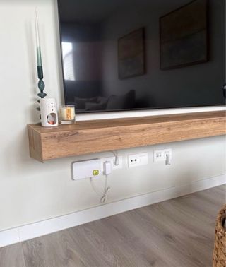 Balda flotante TV madera y cristal