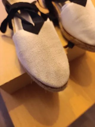Espardeñas fallera beige.