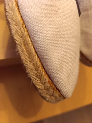 Espardeñas fallera beige.