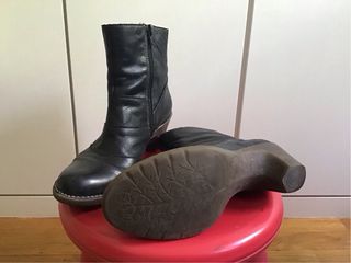 Botines de piel CHACAL negros