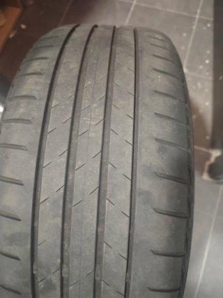 Juego de 4 llantas Mercedes Clase C Con neumáticos