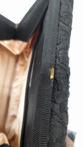 Borsetta vintage anni 50/60 nera con accessori