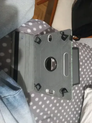 Tablet  alcatel 1T smart Se vende con estuche