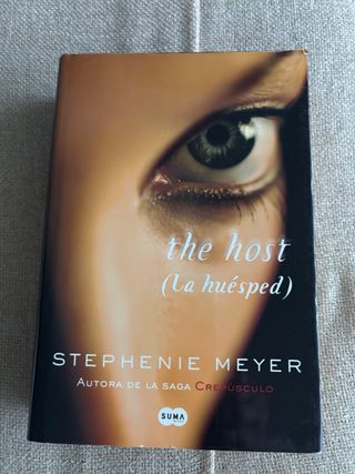 La huésped (The host) (Spanish Edition)