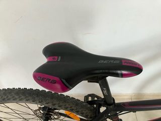 Bicicleta de Montaña Berg Negra y Rosa