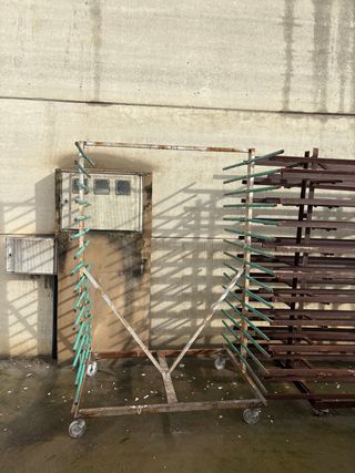 Estructura metálica para secado. 8 uds/ 170€/ud