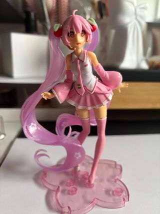 Figura Anime Miku Hatsune Rosa