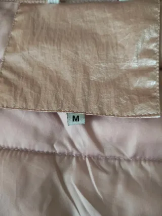 Plumas rosa brillante