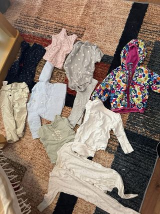 Ropa bebé niña: Baberos con animales