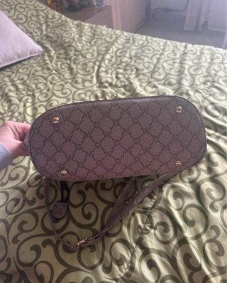 Borsa a secchiello marrone e oro