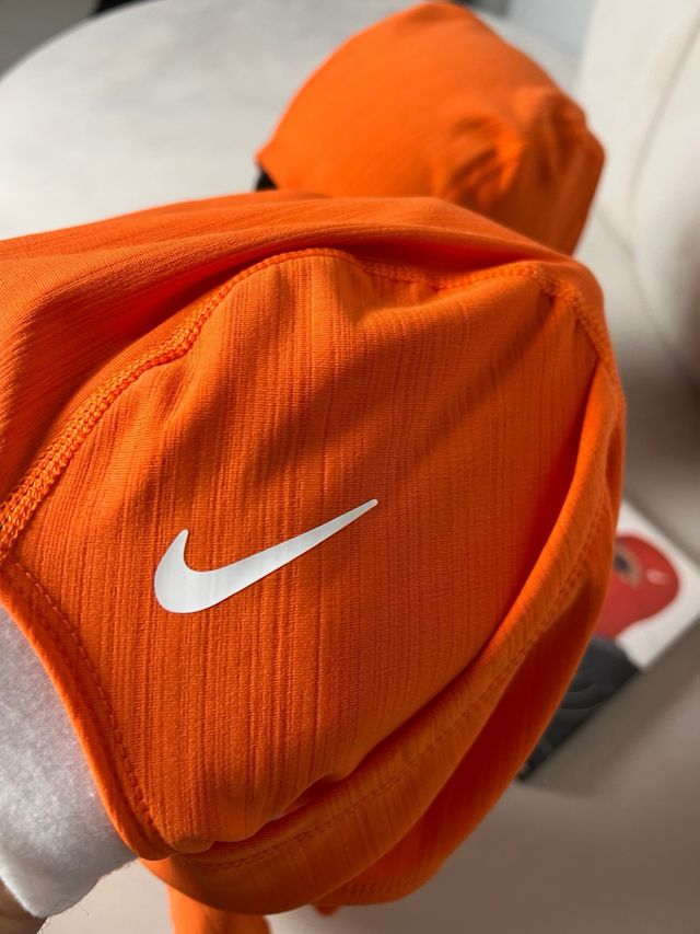 Nike Pro Hyperwarm Hood Naranja