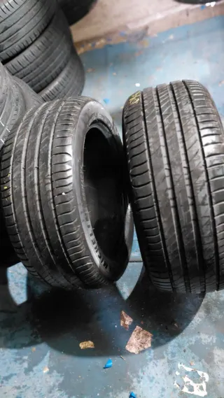 Neumático 225/50/17