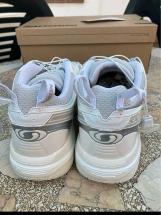 Salomon Sneakers Blancas y beige