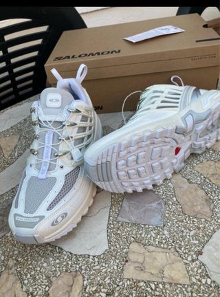 Salomon Sneakers Blancas y beige