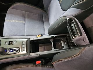 Lexus LBX 1.5 136cv HEV Cool+