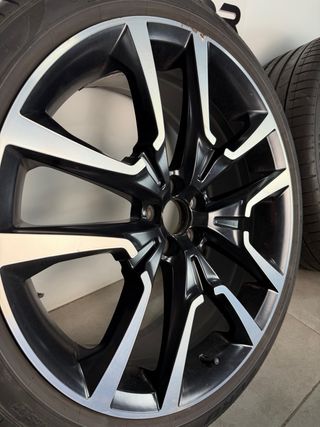 LLANTAS VOLVO 22” XC60 ORIGINALES CON NEUMÁTICOS