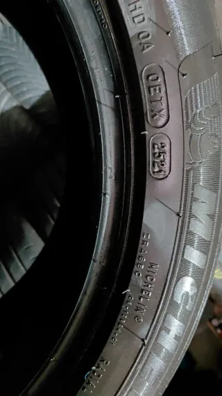 Neumático 225/50/17