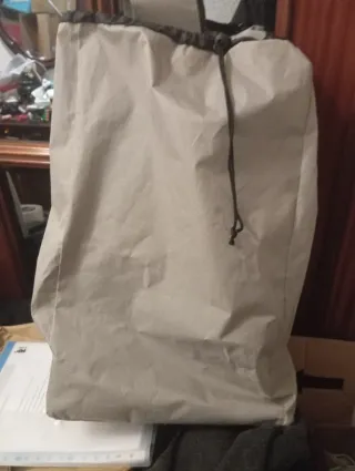 Bolsa saco beige y marrón amplia