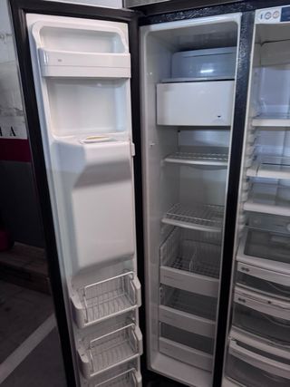 Nevera americana General Electric,dispensador agua