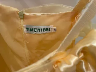 Vestido de Bella Disney, talla 140