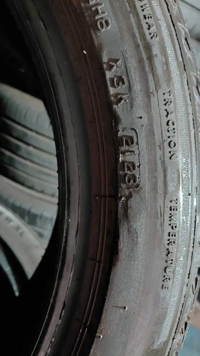 Neumático 225/45/17 Continental