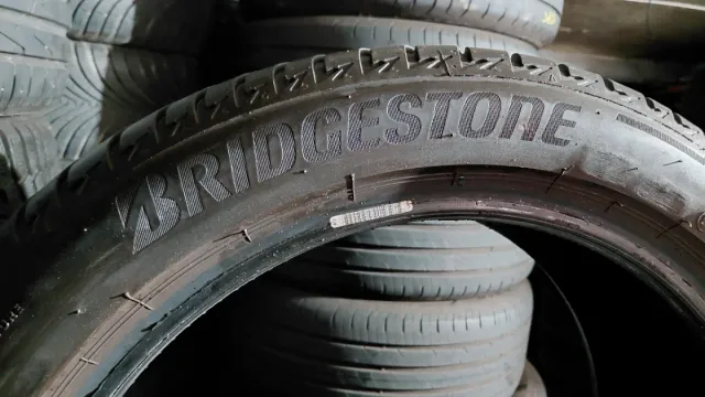 Neumático 225/45/17 Continental