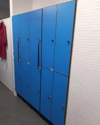 Taquillas y bancos fenolico