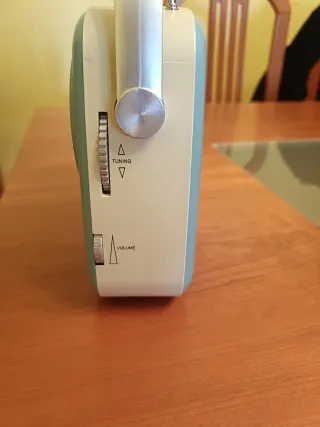 Radio Retro USB BT/SD/AUX Pilas/Red