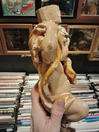 Pareja de ángeles de escayola