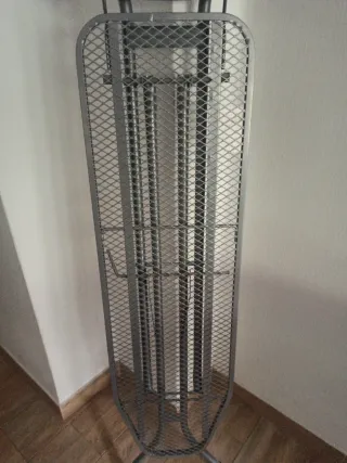 Tabla de planchar metálica