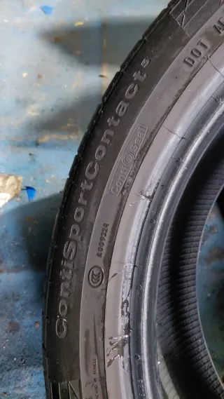 Neumático 225/45/18