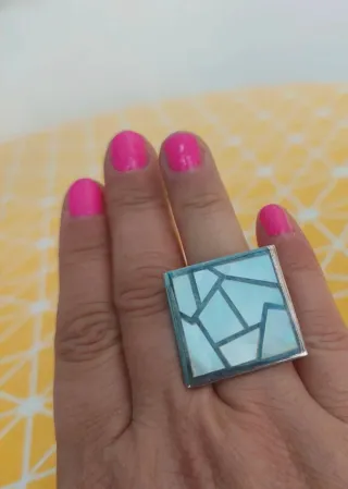 Anillo Plata y Nácar Diseño Geométrico