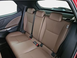 Lexus LBX 1.5 136cv HEV Elegant+