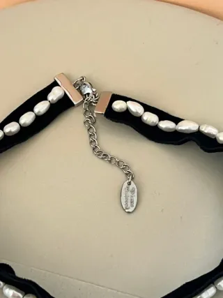 Collar Vivienne Westwood Perlas Negro aleska