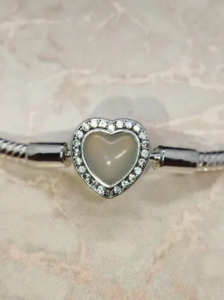 Pulsera base para Charms. Corazón con Circonitas