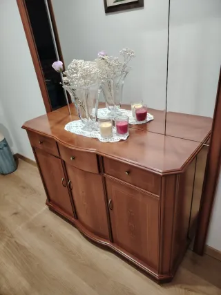 Mueble recibidor madera con espejo
