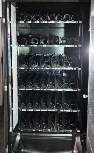 Máquina Vending Snack y Bebidas FAS 900