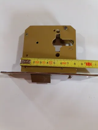 Cerradura puerta de entrada