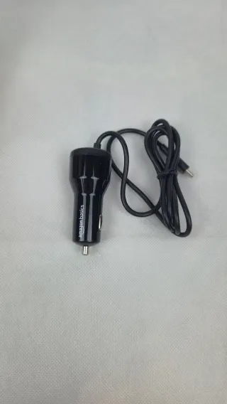 Cargador Coche USB-C y USB-A Amazon Basics
