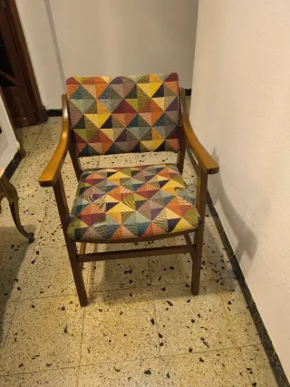 Sillón butaca estampado geométrico