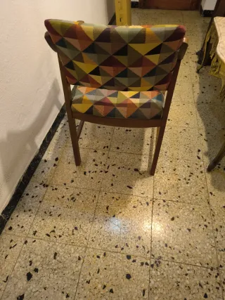 Sillón butaca estampado geométrico