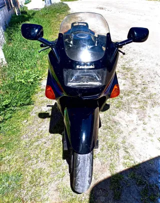 Kawasaki ZZR 1100
