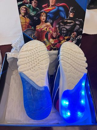 Zapatillas Geox Superman con luces talla 32!