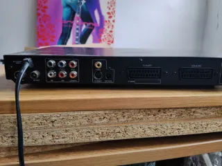 Reproductor DVD + TDT marca I-JOY