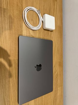 MacBook Pro M3 8GB RAM 512GB 14”